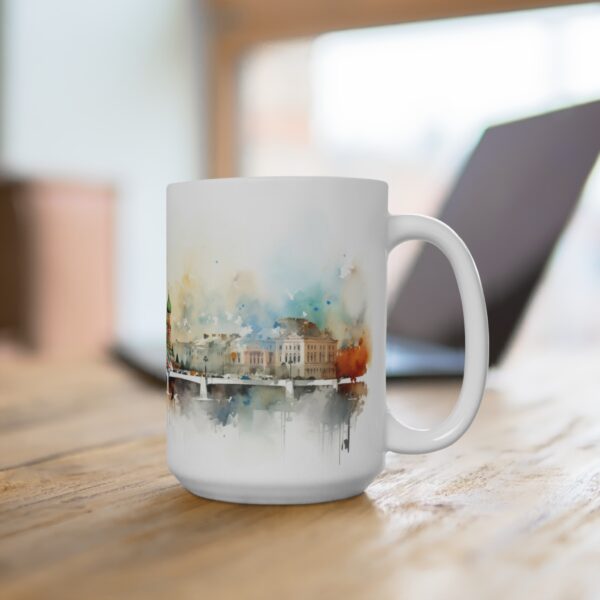 Weiße Tasse mit Watercolor Kreml Motiv – Perfektes Geschenk für Reisefreunde und Entdecker