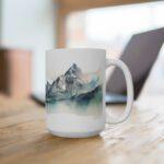 Bedruckte Geschenktasse mit Aquarell Landschaft - Alpen Berge Kaffeetasse für Natur-Liebhaber