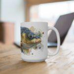 Karpfen Aquarell Tasse – Stilvolles Design für Fischliebhaber || Moderne Karpfen Tasse – Künstlerische Aquarellillustration für jeden Tag
