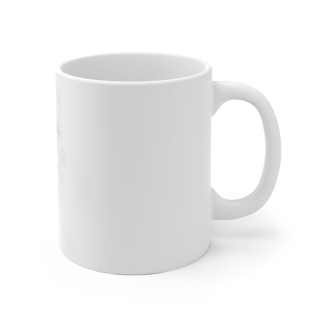 Eine wei&szlig;e Keramiktasse aus Keramik steht vor hellem Hintergrund und zeigt ein schlichtes, unbedrucktes Design f&uuml;r das Pferde-Aquarell-Motiv.