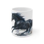 Schwarzes Pferd Aquarell Tasse - Dynamisches Laufmotiv in Aquarellkunst