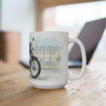 Simson S51 Tasse – DDR Kult-Moped als Aquarellmotiv in urbaner Stadtszene